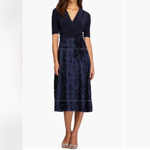 Embellished Surplice Cocktail Dress Size 14 ( D -  11) - Picture 1 of 7